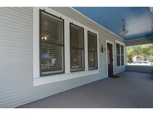 619 Talbot St, Taylor, TX 76574 - #3