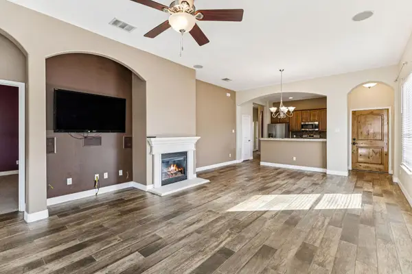 2210 Onion Creek Pkwy #401, Austin, TX 78747