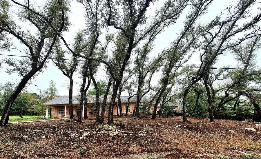 9011 Dorella Ln, Austin, TX 78736 - Image #2