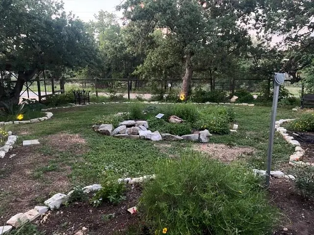 128 E Castlewood Dr, Granite Shoals, TX 78654 - #2