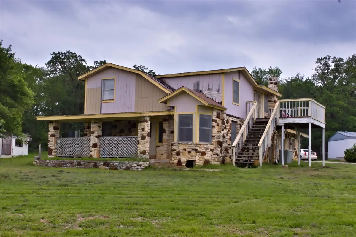 109 Wayside Dr, Elgin, TX 78621 - #1