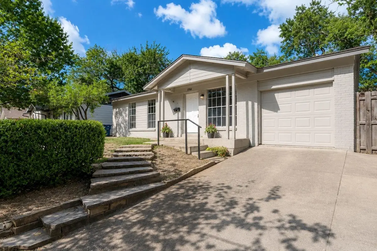 2704 Carnarvon Ln, Austin, TX 78704 - #1