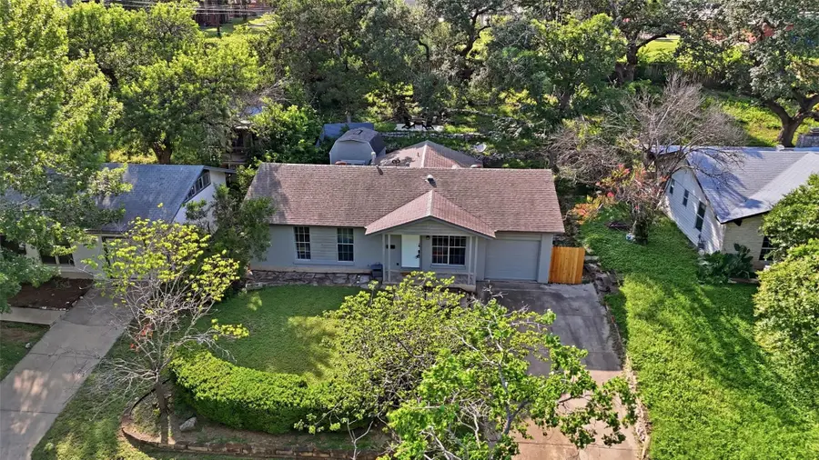 2704 Carnarvon Ln, Austin, TX 78704 - #2