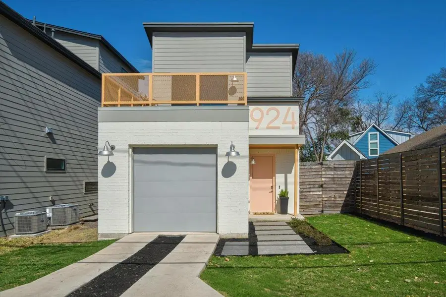 924 Cardinal Ln, Austin, TX 78704 - #2