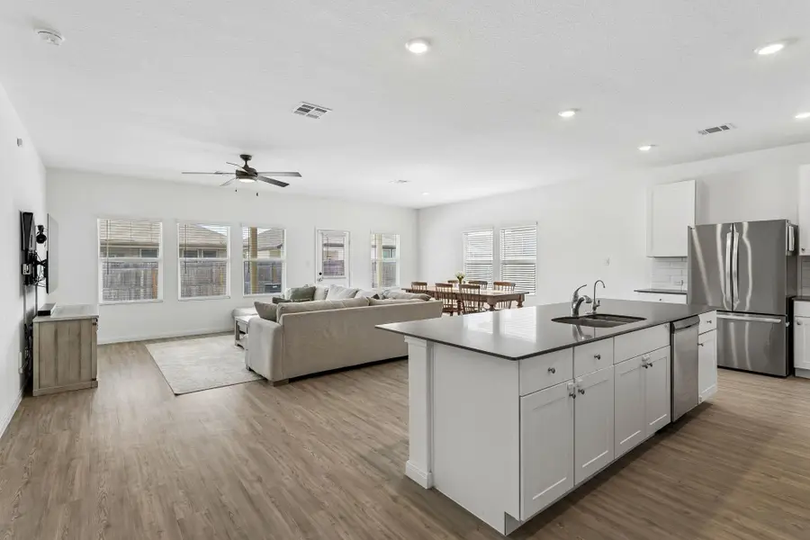 2724 Sierra Chicas Ln, Seguin, TX 78155 - #3