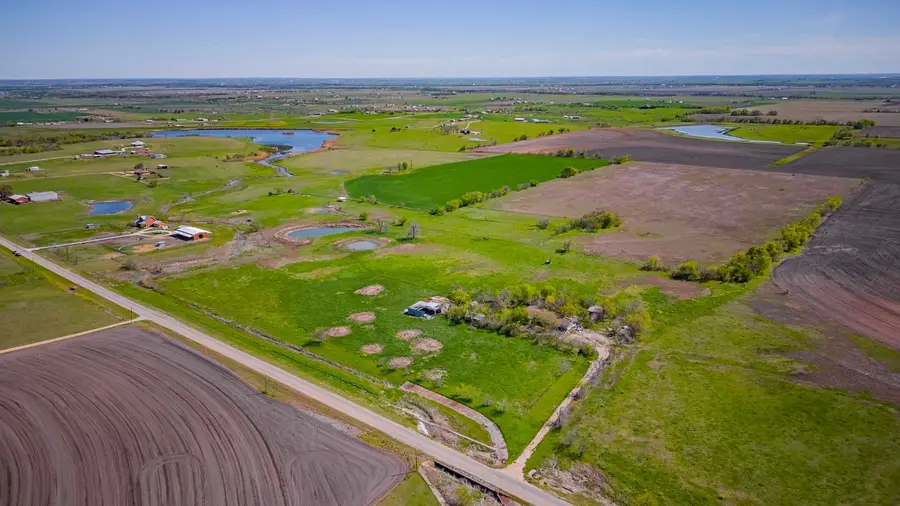 4100 County Rd 404, Taylor, TX 76574 - Image #2