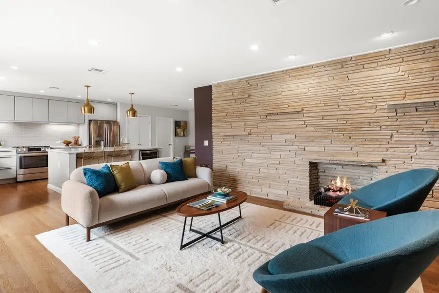 1612 Meadow Ln, Taylor, TX 76574 - #3