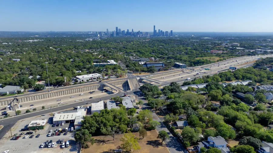 4306 Banister Ln, Austin, TX 78745 - #3