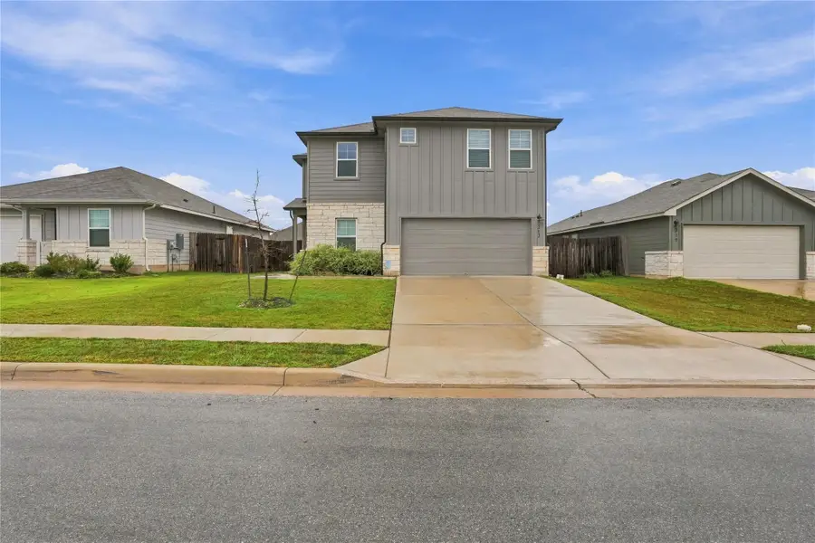 213 Little Green Trl, Jarrell, TX 76537 - #2
