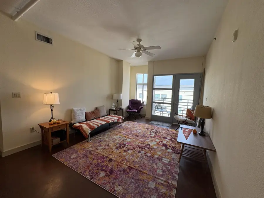 711 W 26th St #700, Austin, TX 78705 - #3