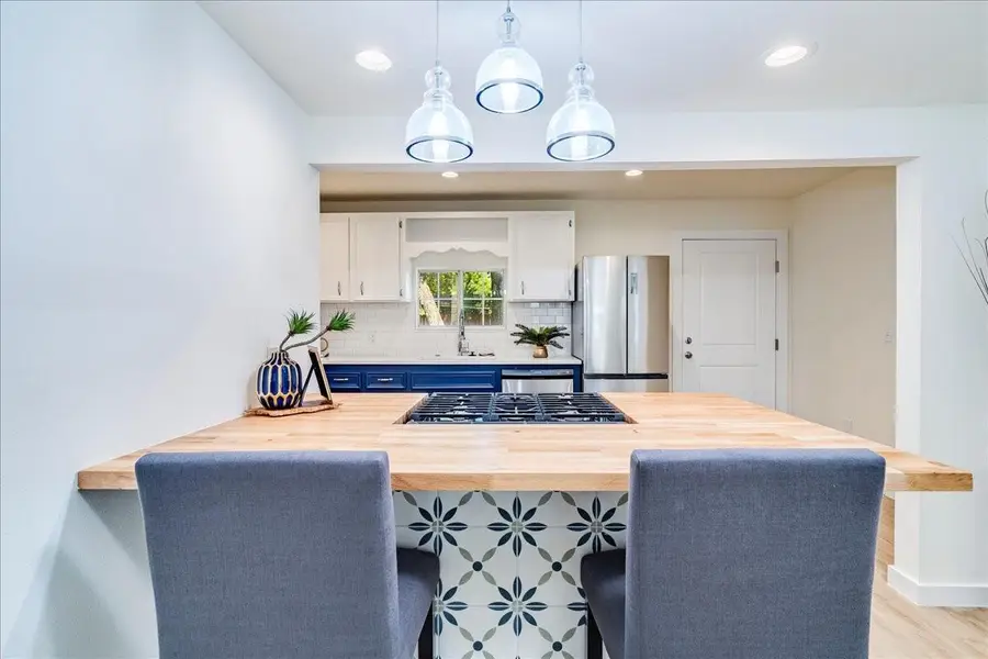 1120 Spur St, Austin, TX 78721 - #3