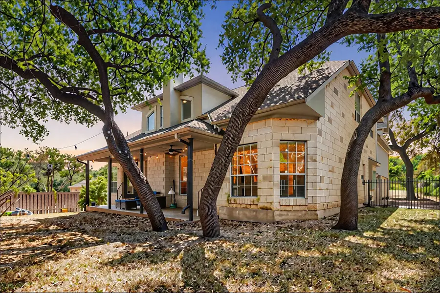 511 Duck Lake Dr, Lakeway, TX 78734 - Image #2