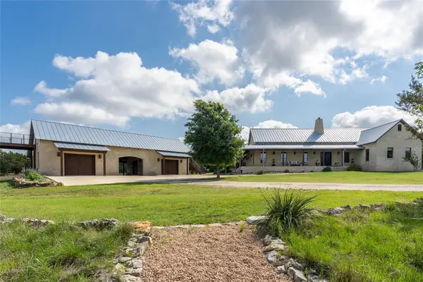424 Hidden Creek Dr, Dripping Springs, TX 78620