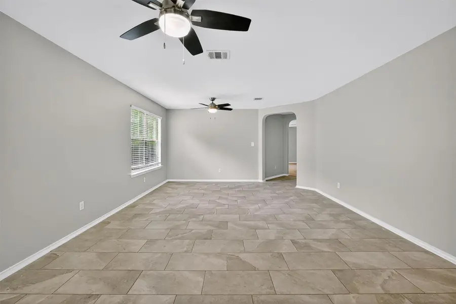 242 Wildwood Dr, Georgetown, TX 78633 - #3