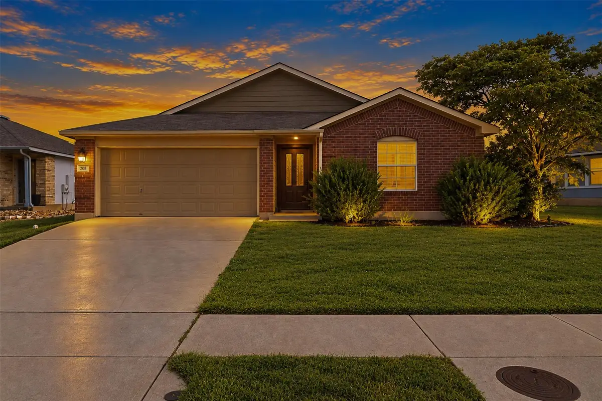 208 Rock Hound Ln, Liberty Hill, TX 78642 - #1