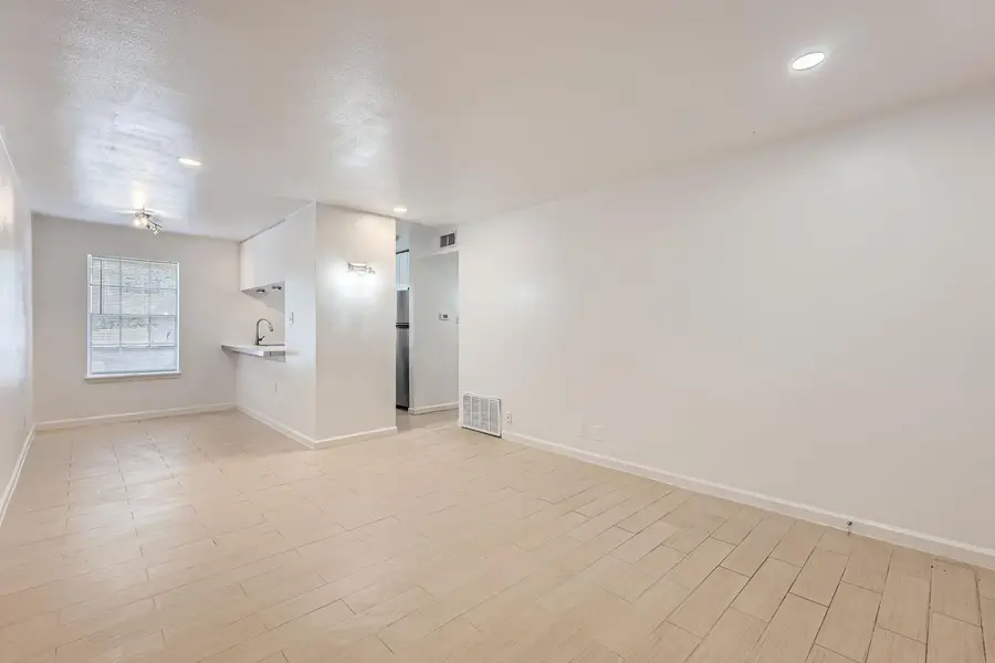 300 Crockett St #115, Austin, TX 78704 - Image #3