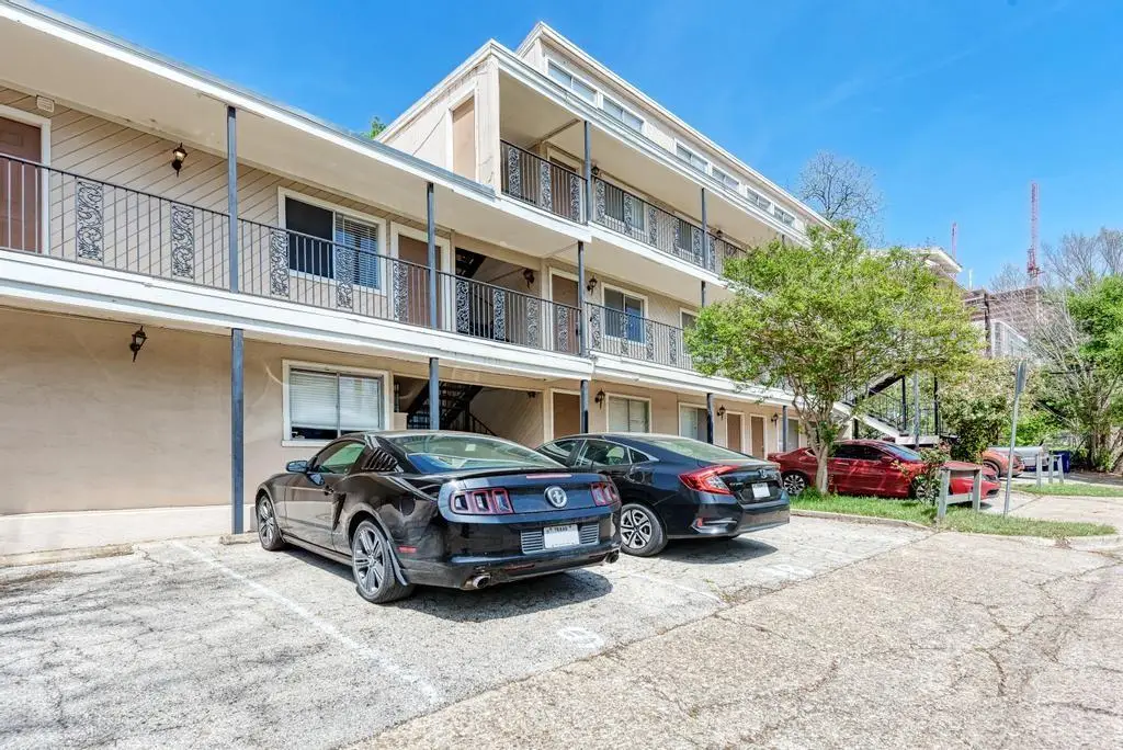 1010 W 23 St #15, Austin, TX 78705 - Image #1
