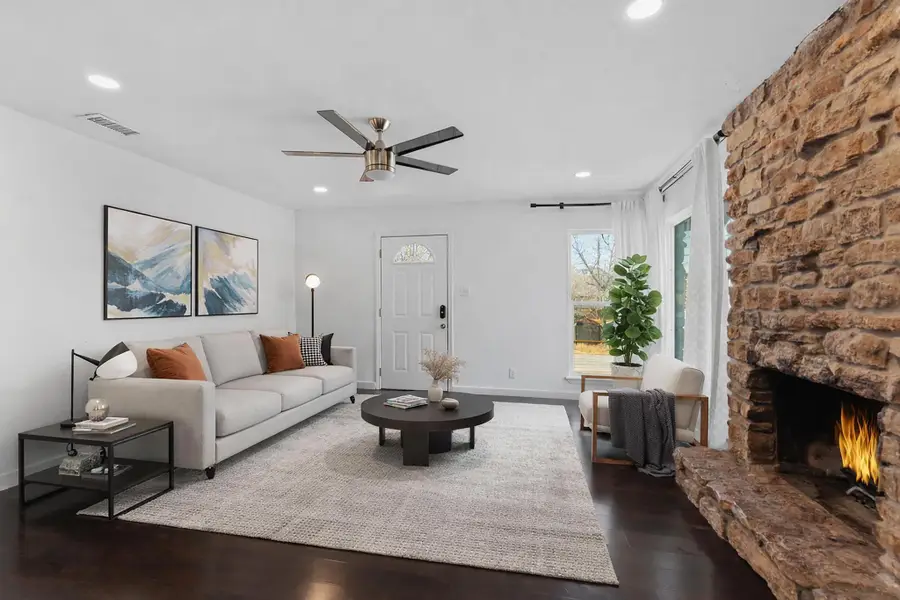 3001 Catalina Dr, Austin, TX 78741 - Image #3