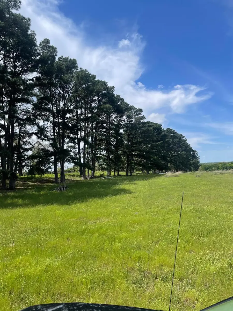 1550 Cattlemens Row, Lockhart, TX 78644 - Image #2