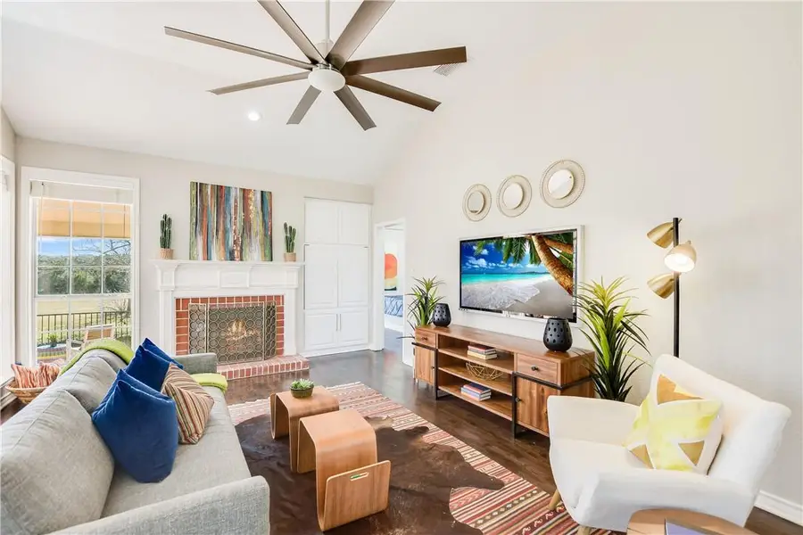 7 Tourney Ln, The Hills, TX 78738 - Image #3