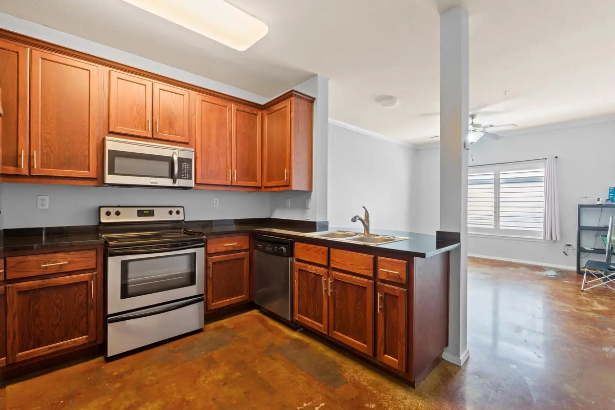 910 W 25th St #209, Austin, TX 78705 - #1