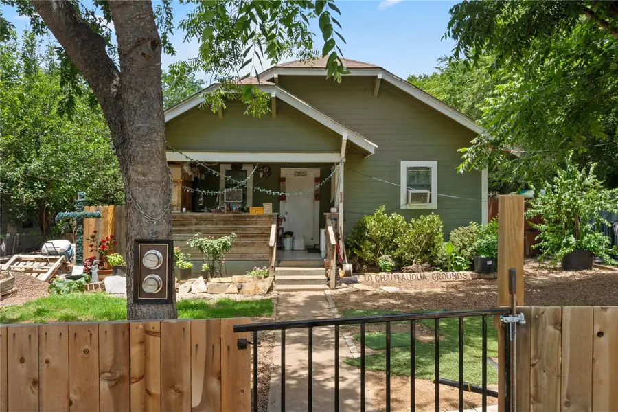 905 W 10th St, Georgetown, TX 78626 - #3