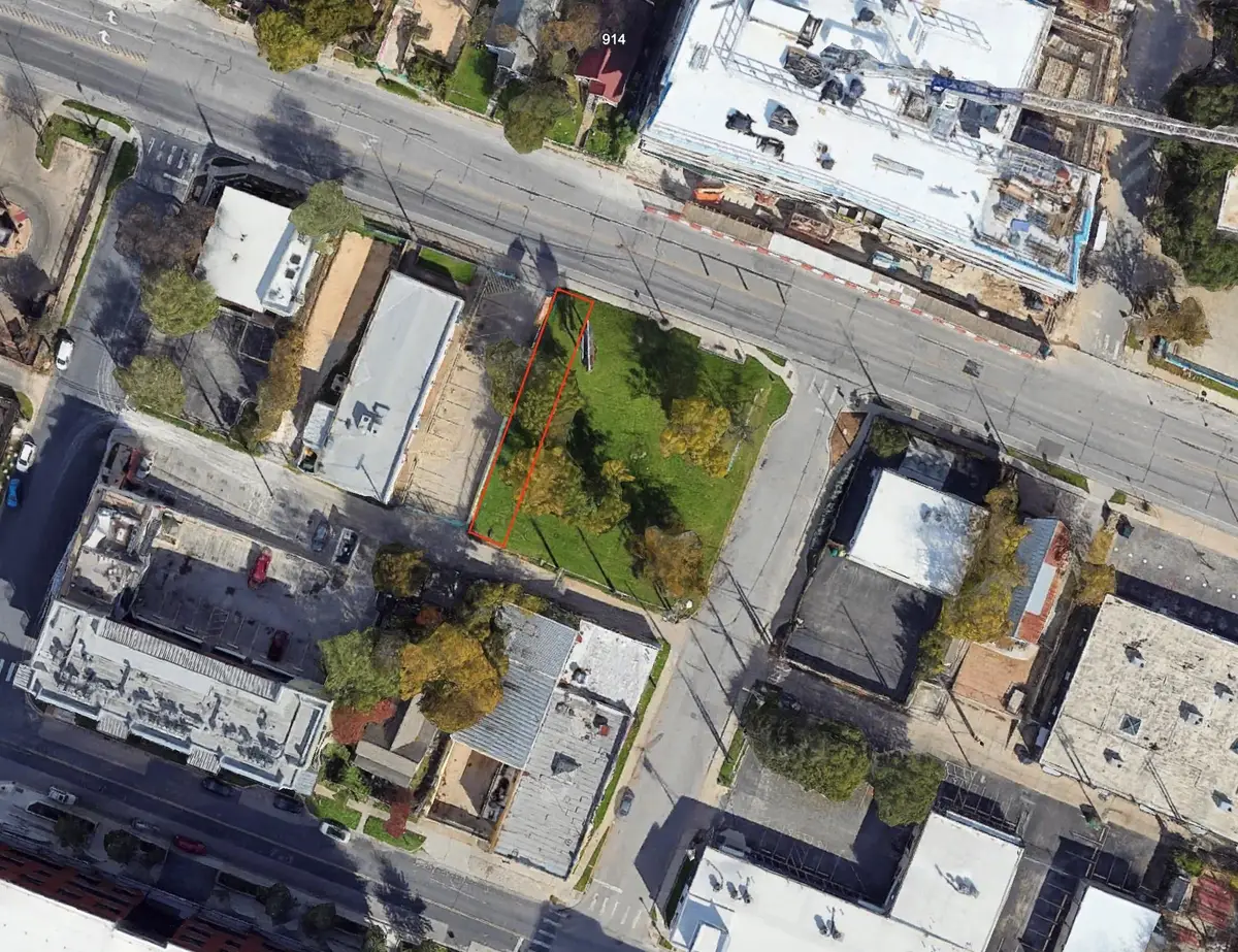 915 E 7th St, Austin, TX 78702 - #1