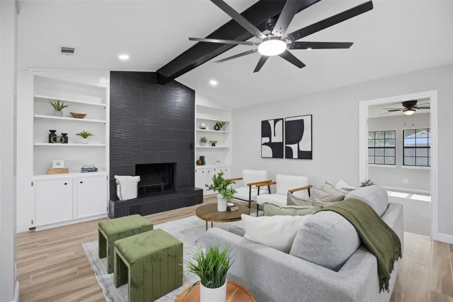 205 Sunshine Dr, Georgetown, TX 78628 - #2