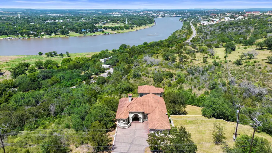 301 Circle Dr, Horseshoe Bay, TX 78657 - #3