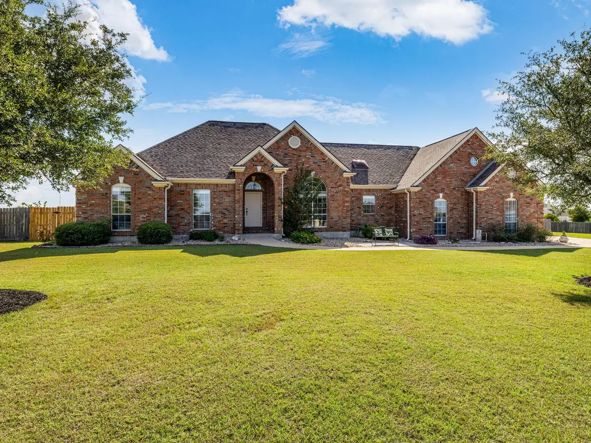 155 Comanche Cir, Hutto, TX 78634 - Image #1