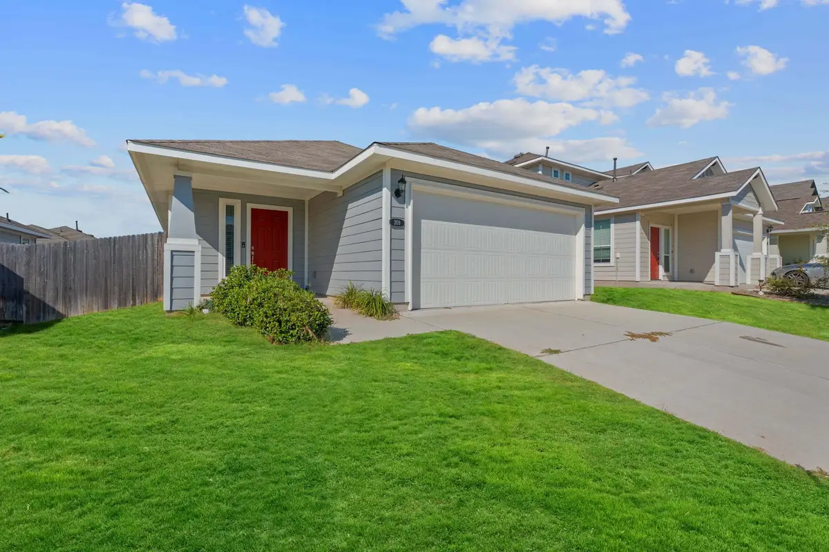 209 Stein Rd, Georgetown, TX 78626 - Image #1