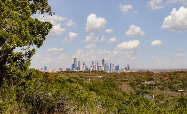 201 Buckeye Trl, West Lake Hills, TX 78746