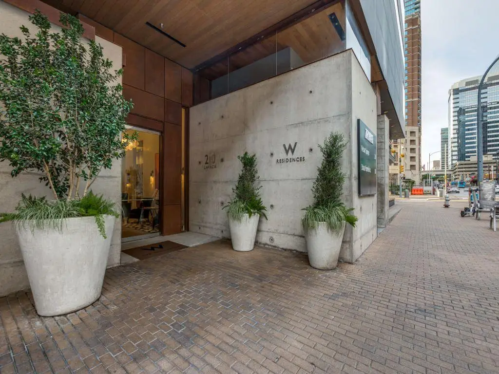 210 Lavaca St #1801, Austin, TX 78701 - Image #1