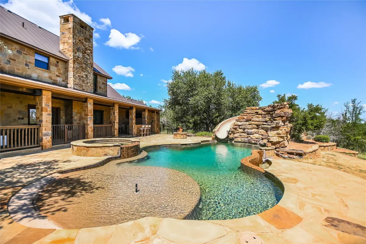 104 The Hills Ln, Horseshoe Bay, TX 78657 - Image #1