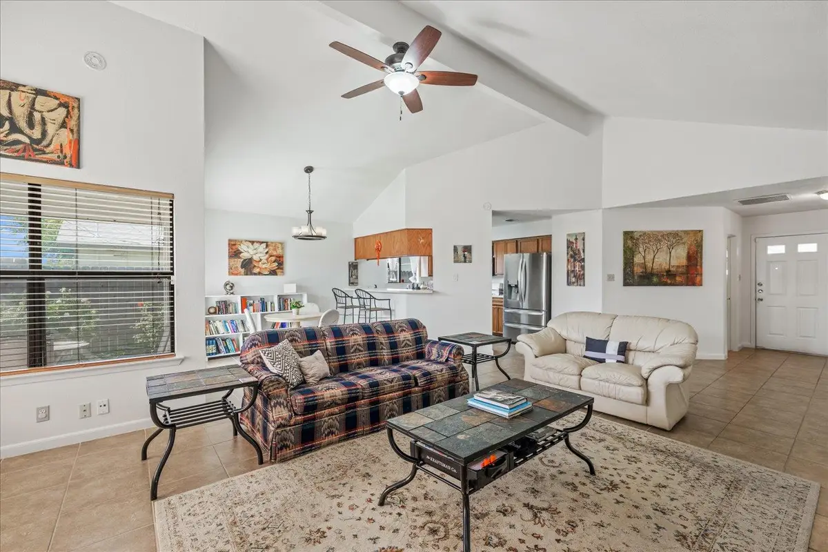 1204 Peachtree Valley Dr, Round Rock, TX 78681 - Image #1