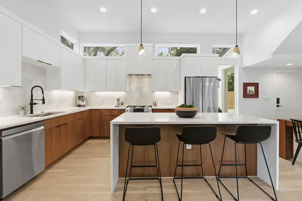 610 Amesbury Ln, Austin, TX 78752