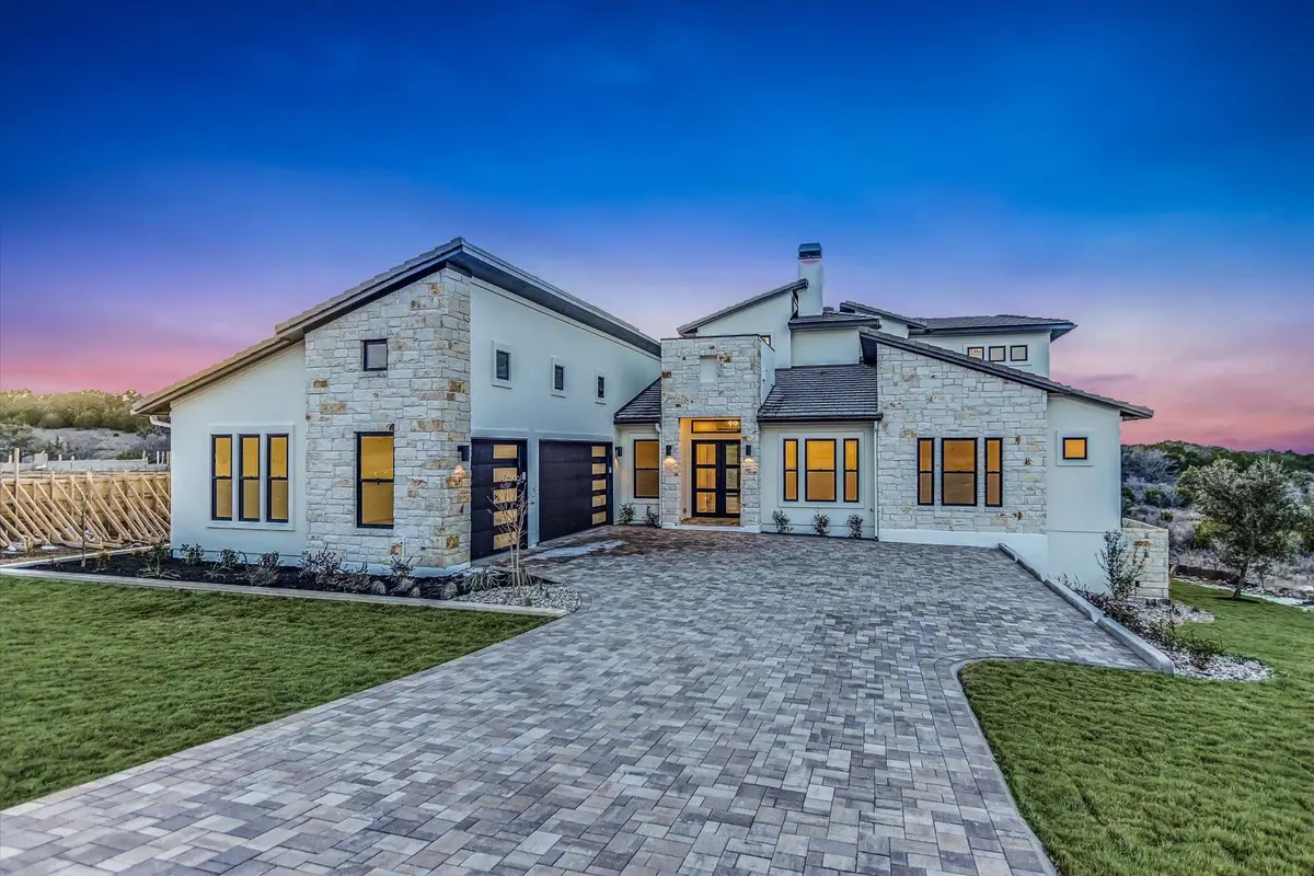 104 Nattie Woods Dr, Horseshoe Bay, TX 78657 - Image #1