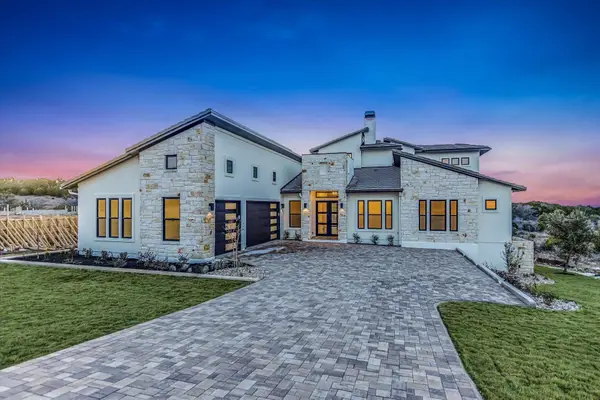 104 Nattie Woods Dr, Horseshoe Bay, TX 78657