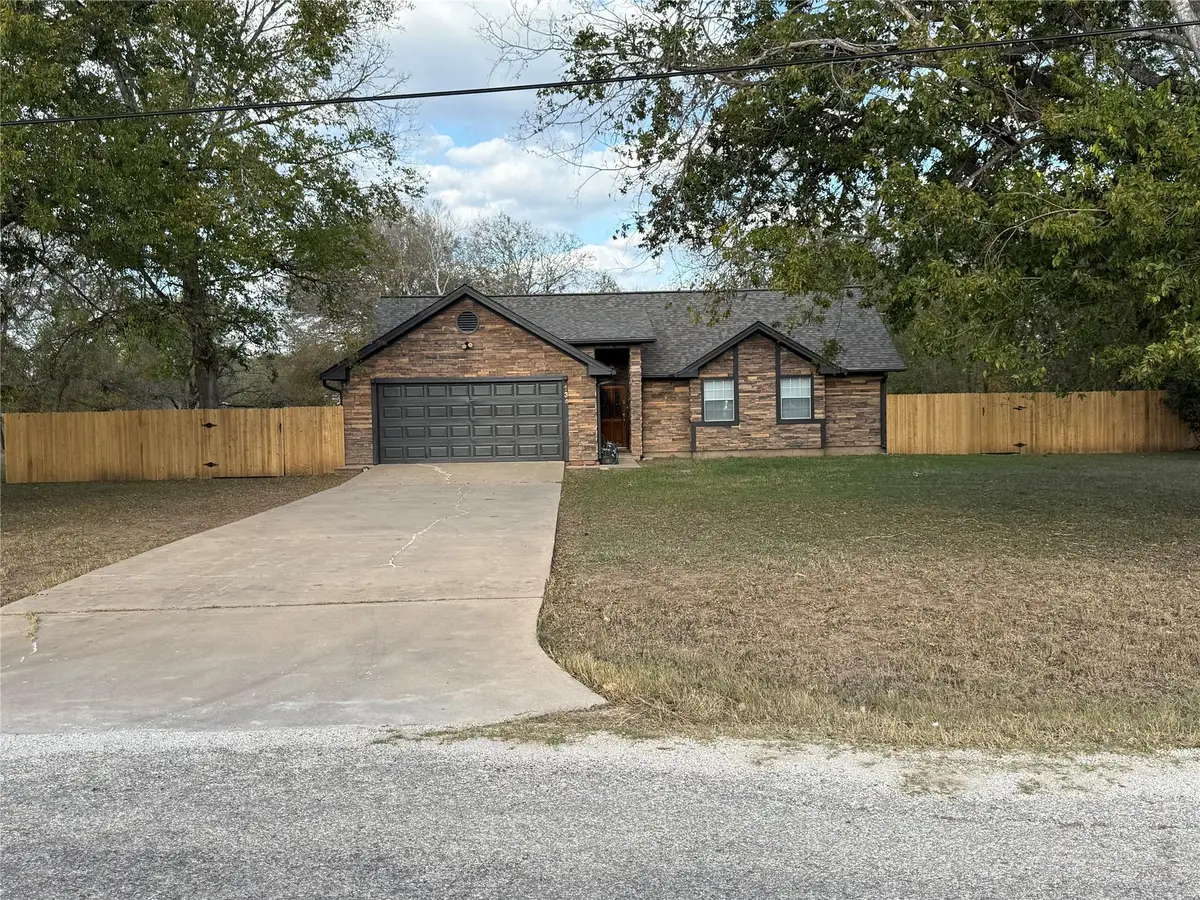 134 Laumaia Ln, Bastrop, TX 78602 - Image #1
