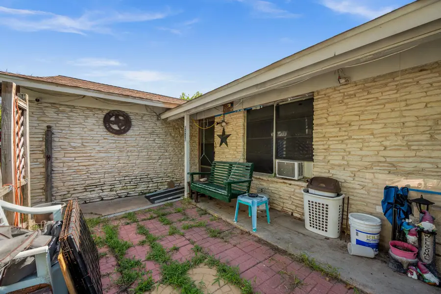 5326 Wellington Dr, Austin, TX 78723 - #3