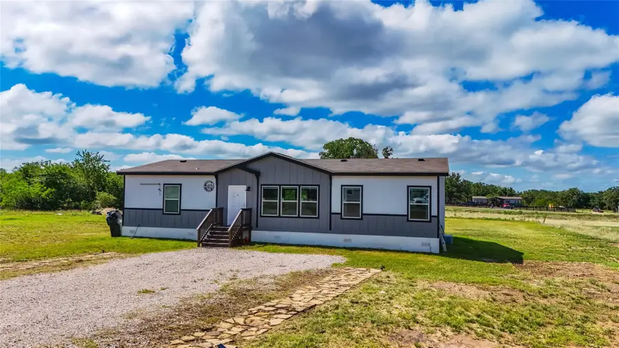 189 Luna Ct, Dale, TX 78616 - #2
