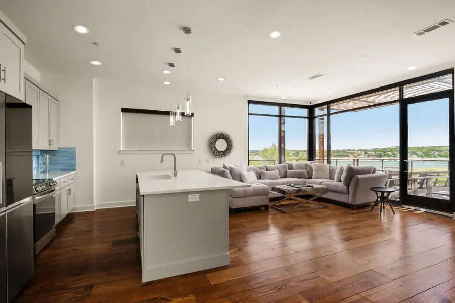 1101 Ivean Pearson Rd #E201, Leander, TX 78645 - Image #2