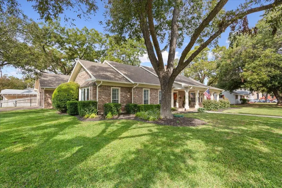 1306 Ash St, Georgetown, TX 78626 - Image #3