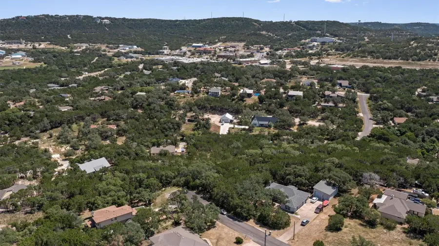 7405 Little Oak Cir, Lago Vista, TX 78645 - Image #2