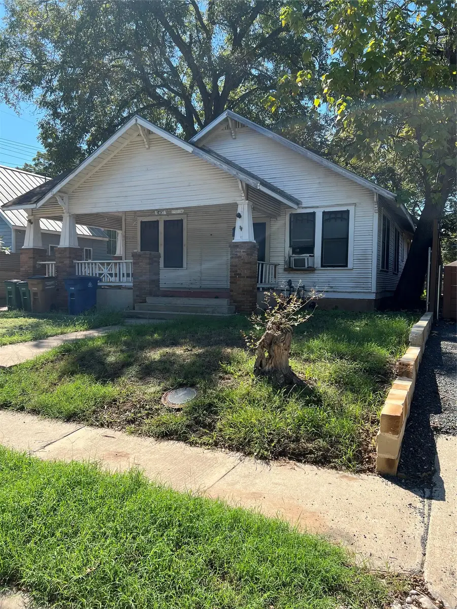 2409 Willow St, Austin, TX 78702 - #2
