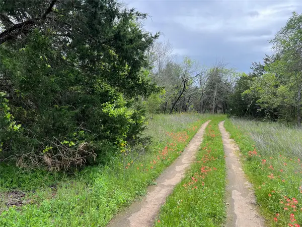 0B Fm 86, Red Rock, TX 78662