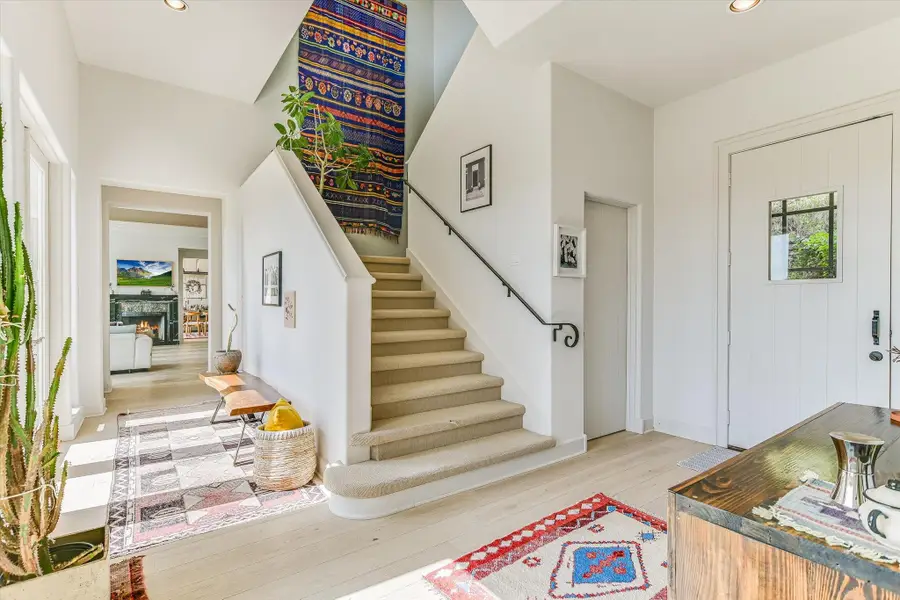 5304 Scenic View Dr, Austin, TX 78746 - Image #3