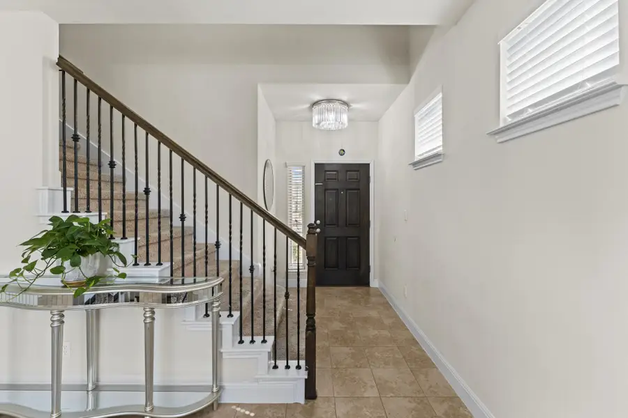 3651 Sandy Brook Dr #202, Round Rock, TX 78665 - Image #3