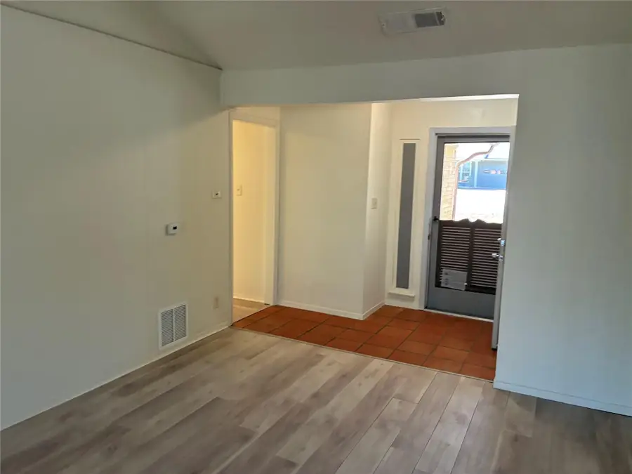 1708 Raven Dr, Austin, TX 78752 - Image #2