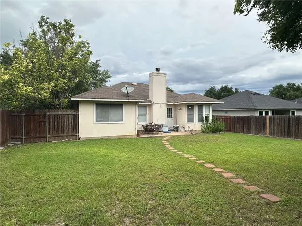 908 Honeysuckle Dr, Leander, TX 78641